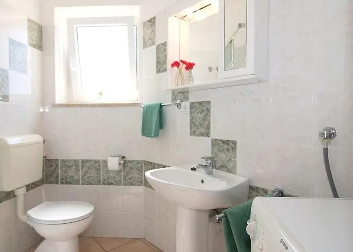 In With Swimming Pool Feriehus Poreč