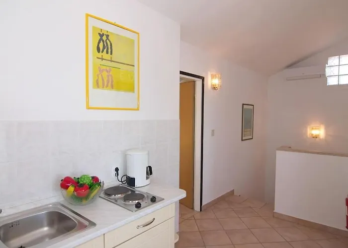 Prázdninový dům In With Swimming Pool